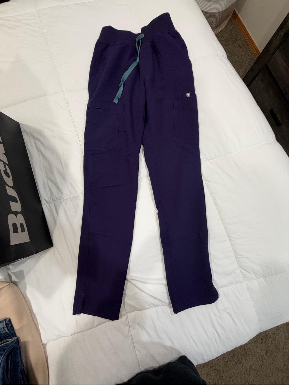 Women’s figs Purple yola scrub
